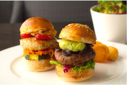 肉食女子必見！注目は新種のスライダー？「グルメバーガーグランプリ2015」開催中 画像