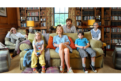 【予告編】ロザムンド・パイク、”壊れかけ家族”の母に！『海賊じちゃんの贈りもの』 画像