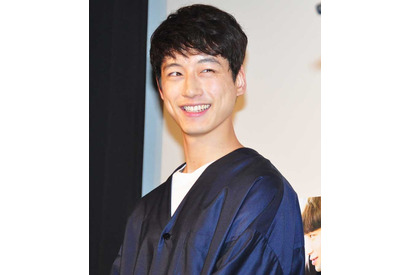 坂口健太郎、壁ドン撮影を前に山崎賢人に質問＆ネットでやり方検索！ 画像