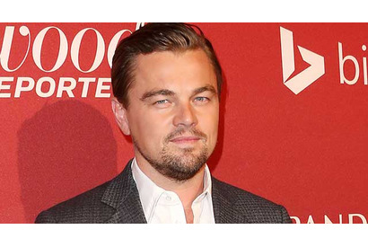 レオナルド・ディカプリオ、15歳下の恋人とN.Y.の街を手つなぎデート 画像