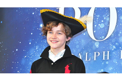 来日中のピーターパン役リーヴァイ・ミラーが、ラルフローレンのショーに参加 画像