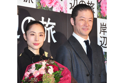 浅野忠信、念願かなっての深津絵里との夫婦役に役を超えて「愛情芽生えた」 画像