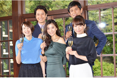 篠原涼子、好きな男性のタイプは偏屈系!?「母性本能くすぐられる」 画像