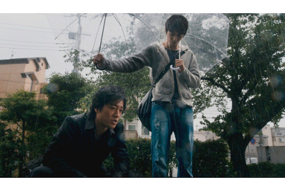 東出昌大＆桐谷健太ら土砂降りの中の熱演！『GONIN サーガ』メイキング映像 画像