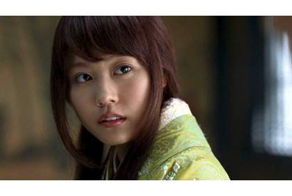 有村架純が“鬼嫁”に！菅田将暉の“鬼”は子だくさん!?「三太郎」新CM 画像