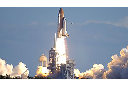 見上げてごらん、広い空vol.2　空のもっとその先へ。　『宇宙へ。』 画像