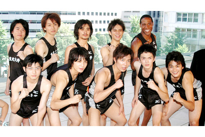 走った！　吐いた！　小出恵介＆林遣都、鍛え上げられたランナーの肉体美をアピール！ 画像