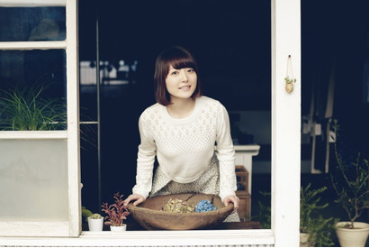 声優・花澤香菜、ニューシングル「透明な女の子」は「空気公団」山崎がプロデュース 画像