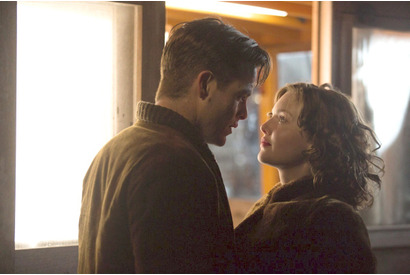 クリス・パインの恋人役！『ザ・ブリザード』の最旬女優ホリデー・グレンジャーに注目 画像