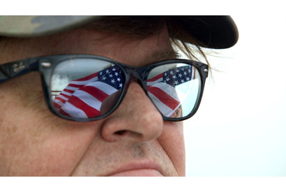 アポなし＆突撃取材のマイケル・ムーア、今度の狙いは“世界侵略”!? 画像