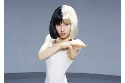 土屋太鳳が躍動！シーア「アライブ」日本版MV、フル解禁！ 画像