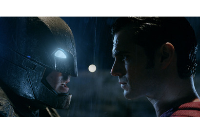 『バットマン vs スーパーマン』が世界中で爆発的大ヒットを記録 画像