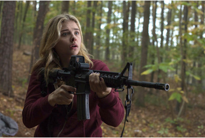 クロエ・G・モレッツら注目キャストが激白！サバイバルに必要なものとは…『フィフス・ウェイブ』 画像