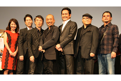 奥田民生、竹中率いるオジサンバンドとコラボ「普段はやる気ないが、頑張りました」 画像