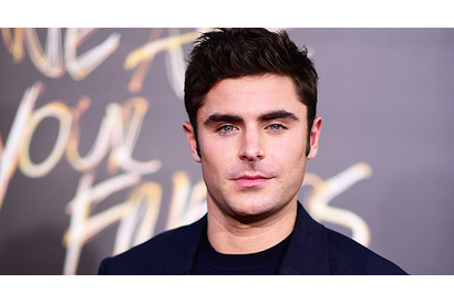 ザック・エフロン、まさかの破局？SNSから恋人の写真を削除！ 画像