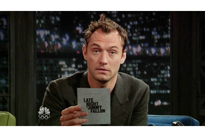 ジュード・ロウの娘を出産したモデルがツーショット写真を英ゴシップ誌に公開 画像