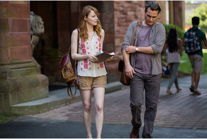 エマ・ストーンのキュートなファッションに注目！ 『教授のおかしな妄想殺人』 画像
