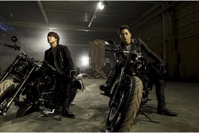 TAKAHIRO＆登坂広臣、2人で魅せるアクション＆ロックサウンドは必見！20週連続企画第11弾『HiGH＆LOW』 画像