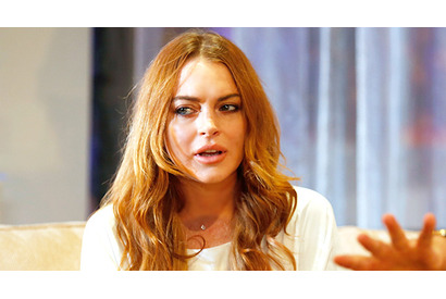 リンジー・ローハン、婚約者の浮気相手に訴えられる？ 画像