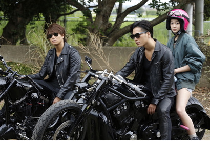 吉本実憂、斎藤工の行方を知る少女に！『HiGH＆LOW』映画第2弾に出演 画像