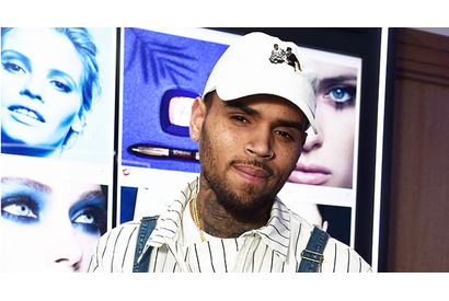 クリス・ブラウン、女性に銃を向け再び逮捕 画像