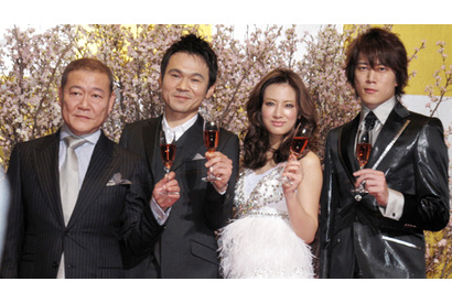 北川景子、桜シャンパン少々で頬ピンク色　『花のあと』完成披露 画像