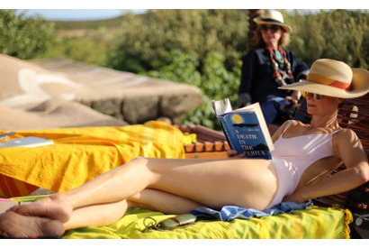 美ボディのティルダ様、レイフ・ファインズとマティアス・スーナールツに愛される！ 画像