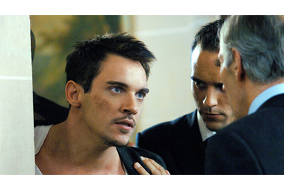 ジョナサン・リス＝マイヤーズが空港で泥酔、UA機から搭乗を拒否される 画像