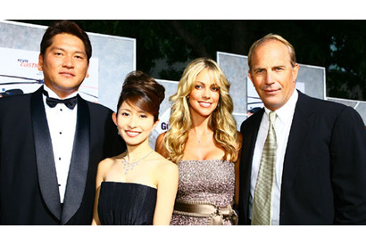 ケヴィン・コスナー、アシュトン・カッチャー『守護神』ワールド・プレミアレッドカーペット、“守護神”佐々木主浩登場 画像