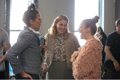 才能あふれる2人の女性がタッグ！『マギーズ・プラン 幸せのあとしまつ』オフショット到着 画像