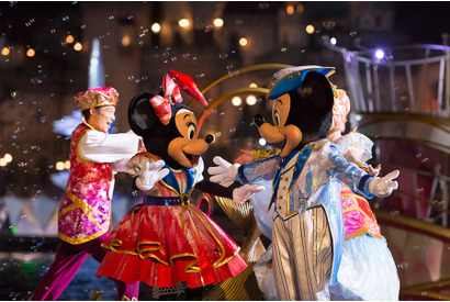 【ディズニー】15周年シーがグランドフィナーレ！期間限定新コスと夜間公演ルック解禁 画像