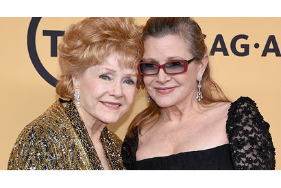 キャリー・フィッシャー母娘を追悼…ゴールデン・グローブ賞授賞式 画像