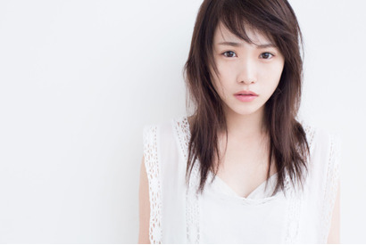 川栄李奈、久々の歌声が話題に！CSドラマ「感情8号線」 画像