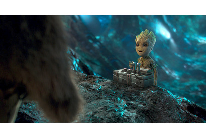 超絶カワイイ、ベビー・グルートが大活躍!?『ガーディアンズ・オブ・ギャラクシー：リミックス』初映像 画像