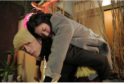 吉高由里子、坂口健太郎の正体に衝撃！意外な一面も明らかに？「東京タラレバ娘」2話 画像