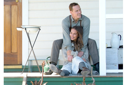 【予告編】M・ファスベンダー×A・ヴィキャンデル、その愛を手放せるのか…『光をくれた人』 画像