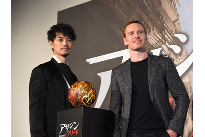 斎藤工、マイケル・ファスベンダーにうっとり「ゴールデン街に連れて行きたい」 画像