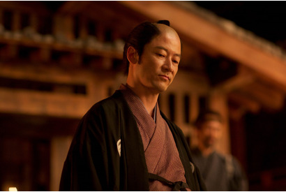 【特別映像】“通辞”浅野忠信、流暢な英語で宣教師に迫る！ 『沈黙』 画像