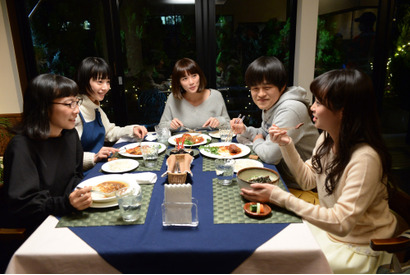 夏帆＆臼田あさ美、バカリズムと“仲良しOL”に！「架空OL日記」 画像