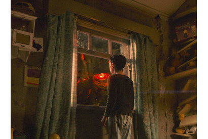 【予告編】“怪物”リーアム・ニーソンと少年の“駆け引き”とは…？　感涙必至『怪物はささやく』 画像