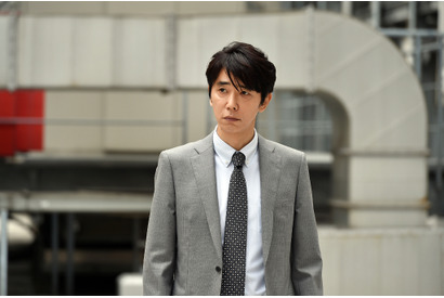 ユースケ・サンタマリア、事件の真相を握る謎の男に！「小さな巨人」 画像