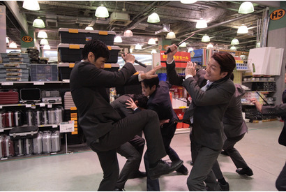 小栗旬＆西島秀俊、最もド派手な格闘アクションを披露！「CRISIS」第6話 画像