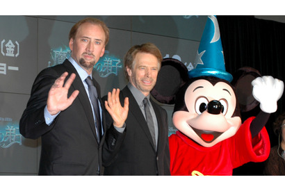 “ハンサム・ガイ”ニコラス・ケイジ、お台場でミッキーマウスと競演！ 画像