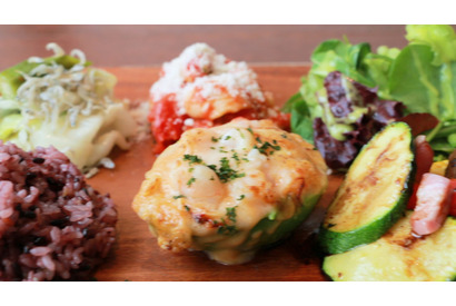 体の中からエネルギーチャージ！ 野菜たっぷりヘルシーカフェ 画像