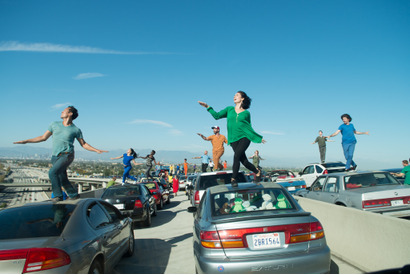 【特別映像】『ラ・ラ・ランド』圧巻のオープニング秘話が到着！「失敗すると覚悟した」 画像