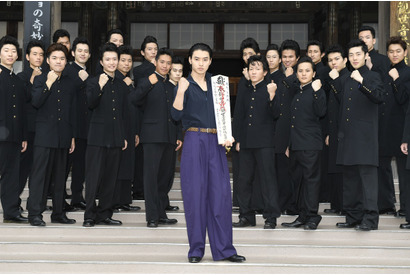 山崎賢人、“ジョジョ愛”をリーゼント男子へ熱弁！「ロマンだ」 画像