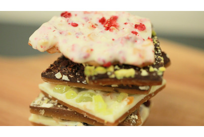 サクサク食感がクセになる！ 最新スイーツ”トフィー”とは？ 画像