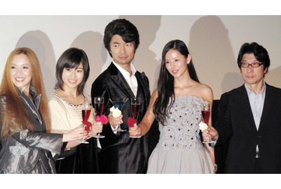 【TIFFレポート】仲村トオル　俳優デビュー25周年50度カクテル一気飲み「ファイヤー！」 画像