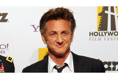 ハイチで支援活動を続けるショーン・ペン、離婚で財産が半減したことを明かす 画像