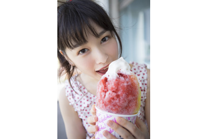 桜井日奈子、「デート感覚で楽しんで」 20歳記念に写真集発売 画像